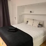 Très Beau Penthouse à *