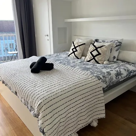 Tres Beau Penthouse A 아파트 크노케-하이스트