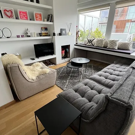 아파트 Tres Beau Penthouse A 크노케-하이스트